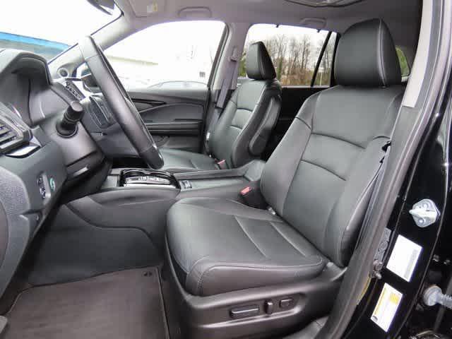 used 2022 Honda Pilot car, priced at $33,599