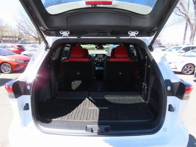 used 2024 Toyota Highlander car, priced at $43,700