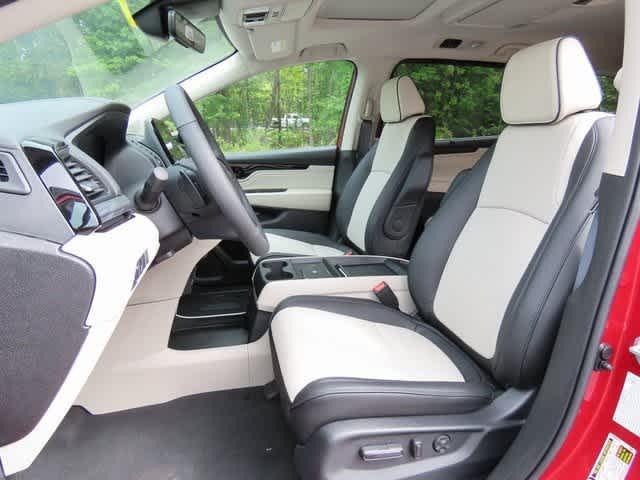 new 2026 Honda Odyssey car, priced at $52,150