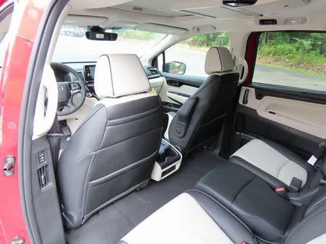 new 2026 Honda Odyssey car, priced at $52,150