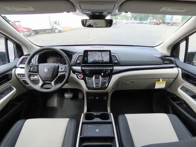 new 2026 Honda Odyssey car, priced at $52,150