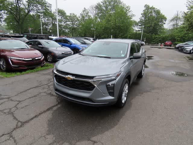 used 2024 Chevrolet Trax car, priced at $19,998