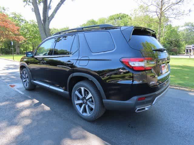 new 2025 Honda Pilot car, priced at $51,095