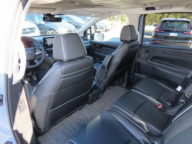 used 2025 Honda Odyssey car, priced at $49,132