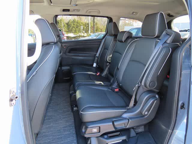 used 2025 Honda Odyssey car, priced at $49,132