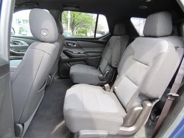 used 2022 Chevrolet Traverse car, priced at $27,800