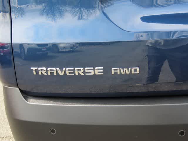 used 2022 Chevrolet Traverse car, priced at $27,800