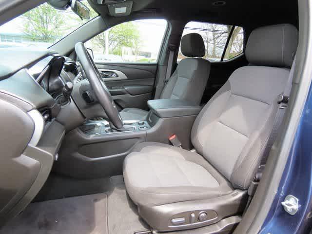used 2022 Chevrolet Traverse car, priced at $27,800