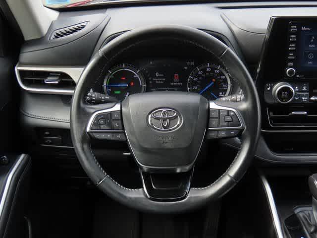 used 2021 Toyota Highlander Hybrid car, priced at $36,599