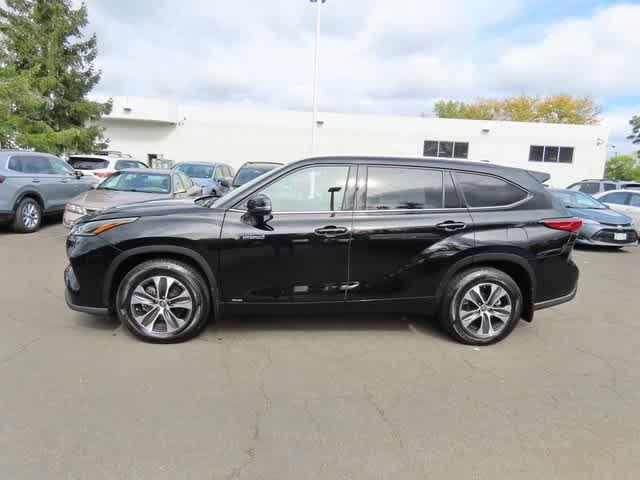 used 2021 Toyota Highlander Hybrid car, priced at $36,599