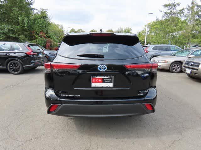 used 2021 Toyota Highlander Hybrid car, priced at $36,599