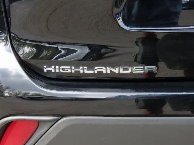 used 2021 Toyota Highlander Hybrid car, priced at $36,599