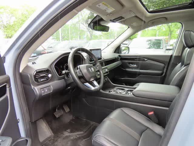 used 2023 Honda Pilot car, priced at $43,500