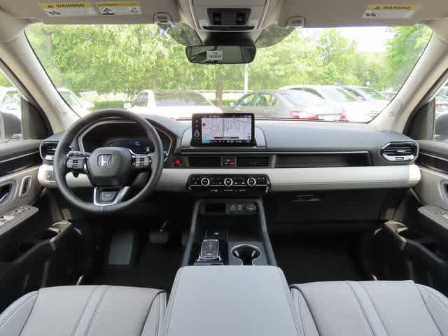 new 2025 Honda Pilot car, priced at $55,030