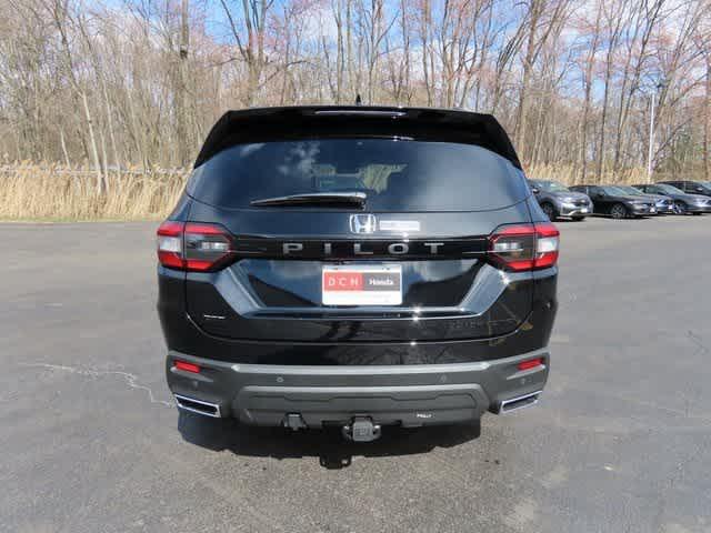 new 2025 Honda Pilot car, priced at $56,075