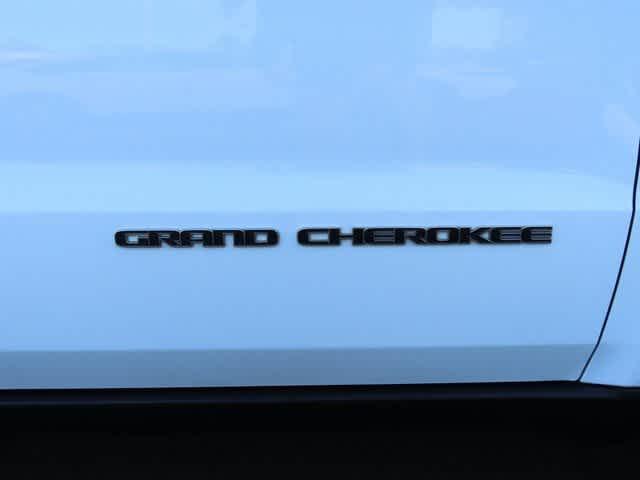 used 2021 Jeep Grand Cherokee car, priced at $25,499