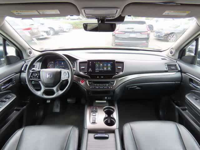 used 2022 Honda Pilot car, priced at $28,600