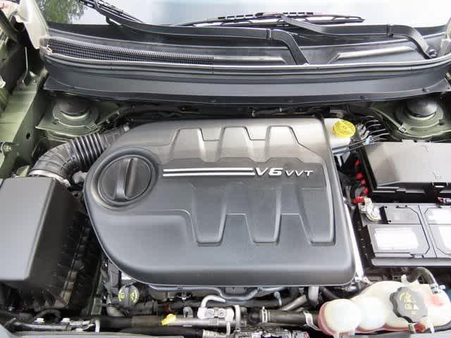 used 2021 Jeep Cherokee car, priced at $21,104