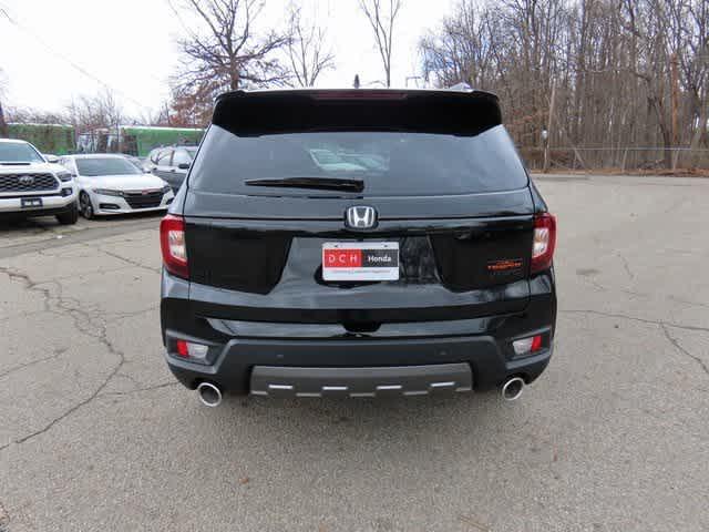 new 2025 Honda Passport car, priced at $46,395