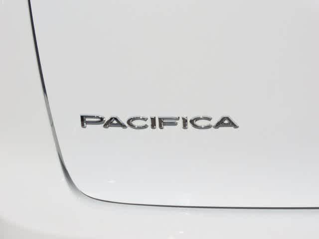 used 2024 Chrysler Pacifica car, priced at $35,800