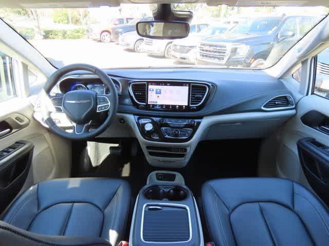 used 2024 Chrysler Pacifica car, priced at $35,800
