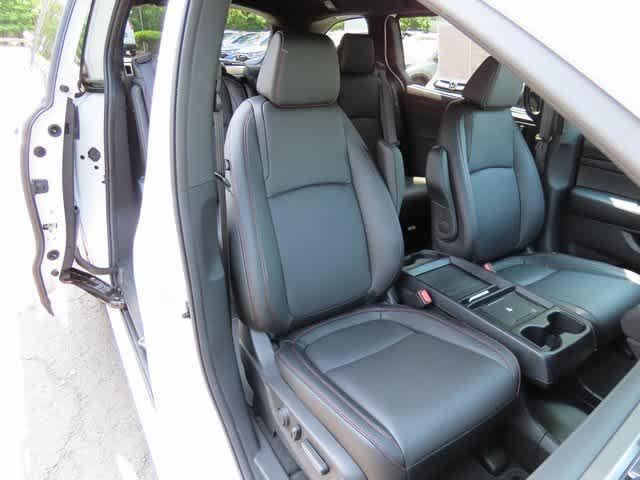 used 2025 Honda Odyssey car, priced at $42,500