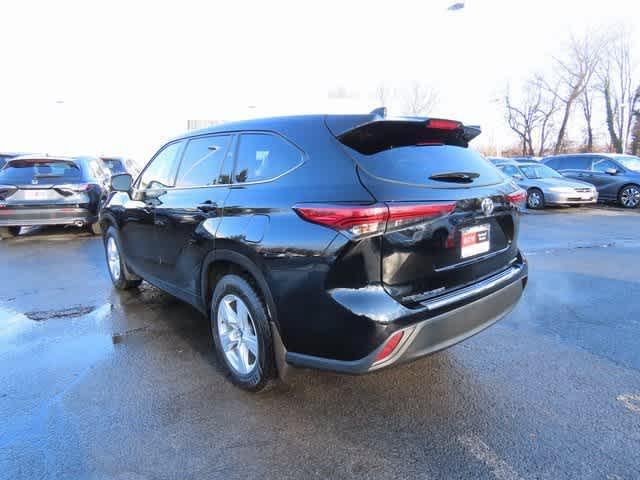 used 2022 Toyota Highlander car, priced at $30,999