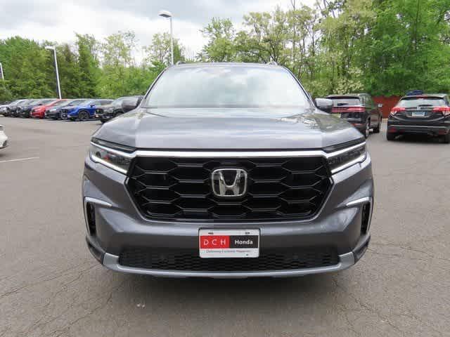 new 2025 Honda Pilot car, priced at $51,780