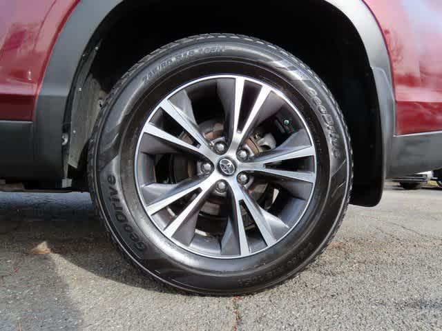 used 2019 Toyota Highlander car, priced at $21,989