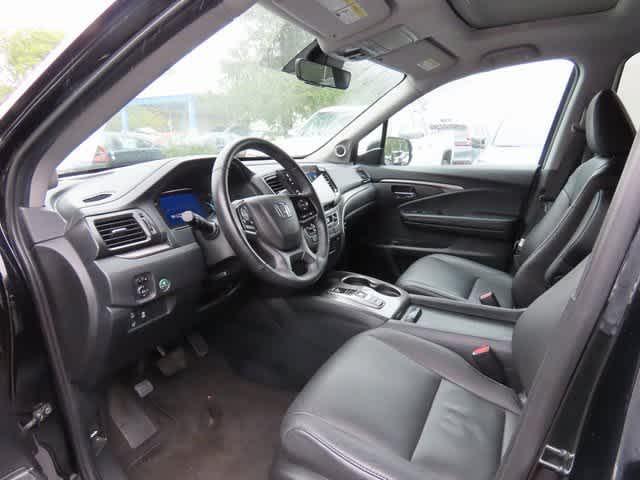 used 2022 Honda Pilot car, priced at $31,499