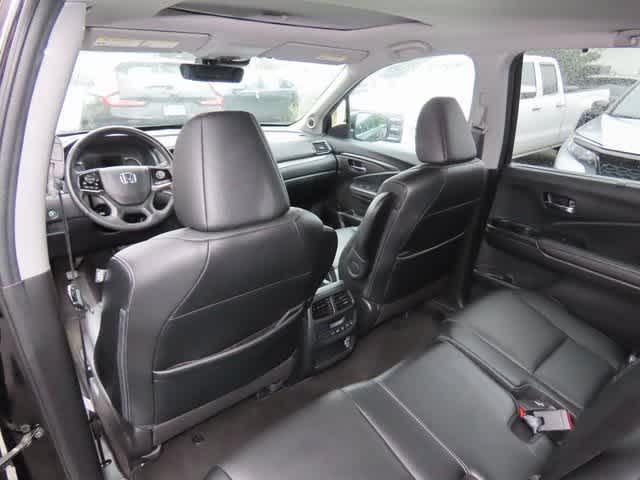 used 2022 Honda Pilot car, priced at $31,499