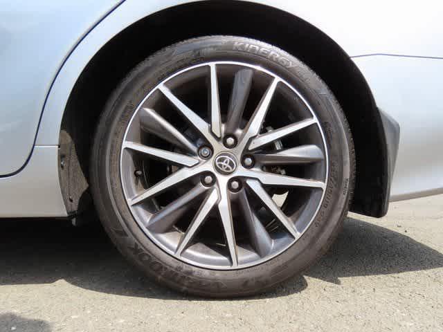 used 2023 Toyota Camry Hybrid car, priced at $28,100