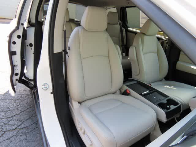 new 2025 Honda Odyssey car, priced at $44,125