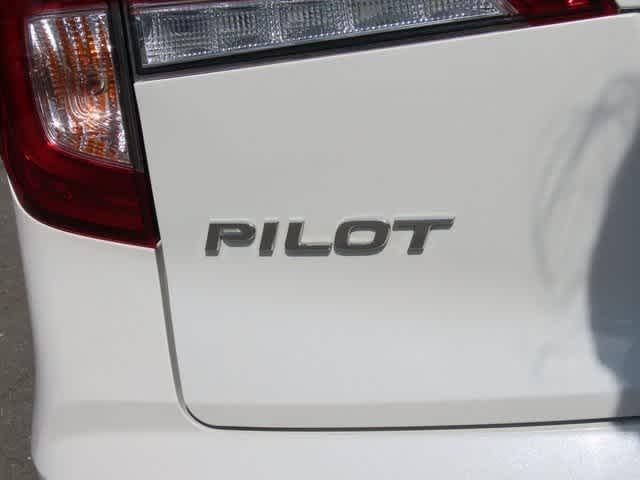 used 2022 Honda Pilot car, priced at $37,240