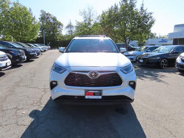 used 2024 Toyota Highlander car, priced at $38,313