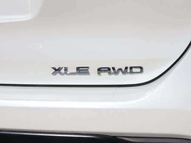 used 2024 Toyota Highlander car, priced at $38,313