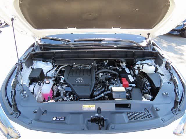 used 2024 Toyota Highlander car, priced at $38,313
