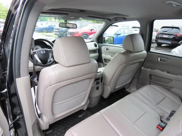used 2014 Honda Pilot car, priced at $13,750