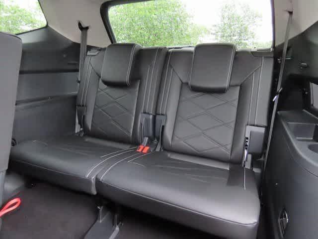 used 2025 Volkswagen Atlas car, priced at $40,500