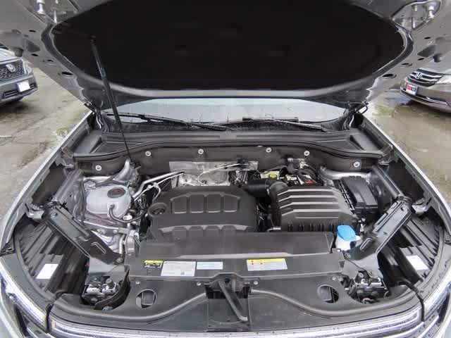 used 2025 Volkswagen Atlas car, priced at $40,500