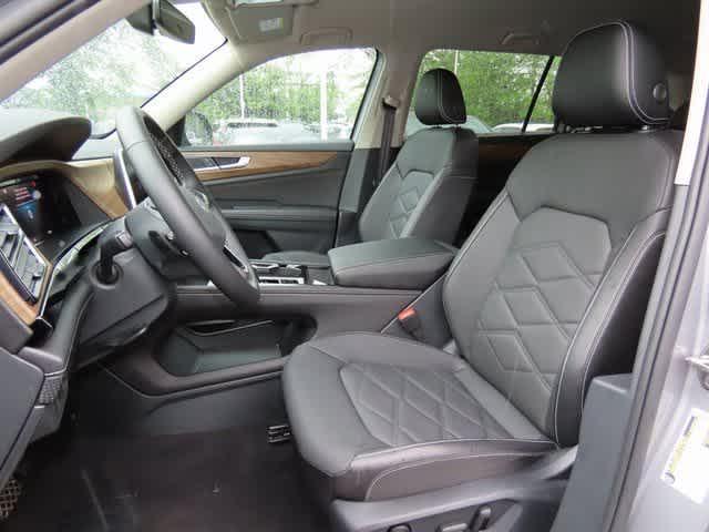 used 2025 Volkswagen Atlas car, priced at $40,500