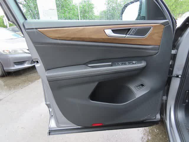 used 2025 Volkswagen Atlas car, priced at $40,500