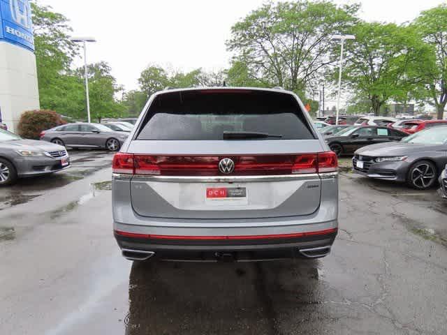 used 2025 Volkswagen Atlas car, priced at $40,500