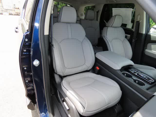 new 2025 Honda Pilot car, priced at $56,250