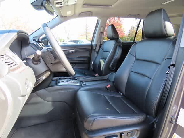 used 2022 Honda Pilot car, priced at $29,879