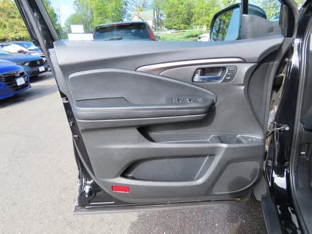 used 2022 Honda Pilot car, priced at $32,948