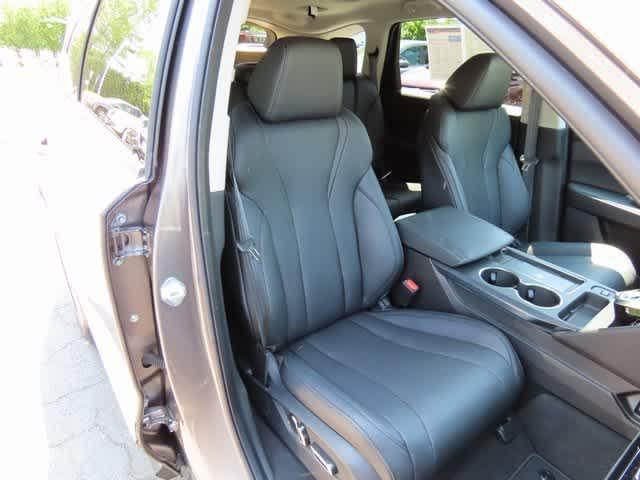 used 2025 Acura MDX car, priced at $47,300