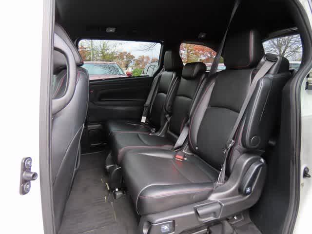 used 2023 Honda Odyssey car, priced at $32,554