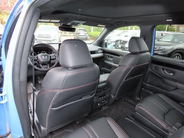 used 2023 Honda Pilot car, priced at $43,999