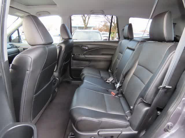 used 2021 Honda Pilot car, priced at $26,898